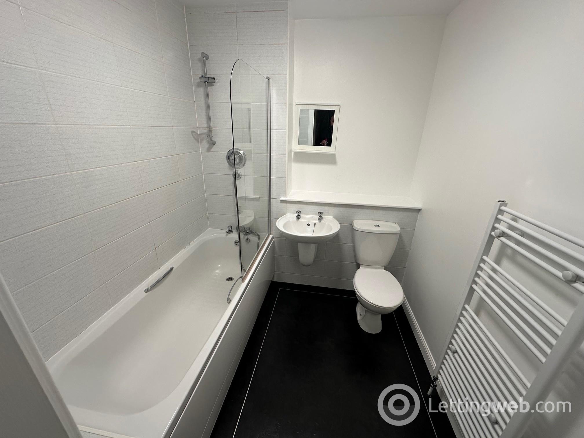 Property to rent in 47 Lochside Road, Forfar