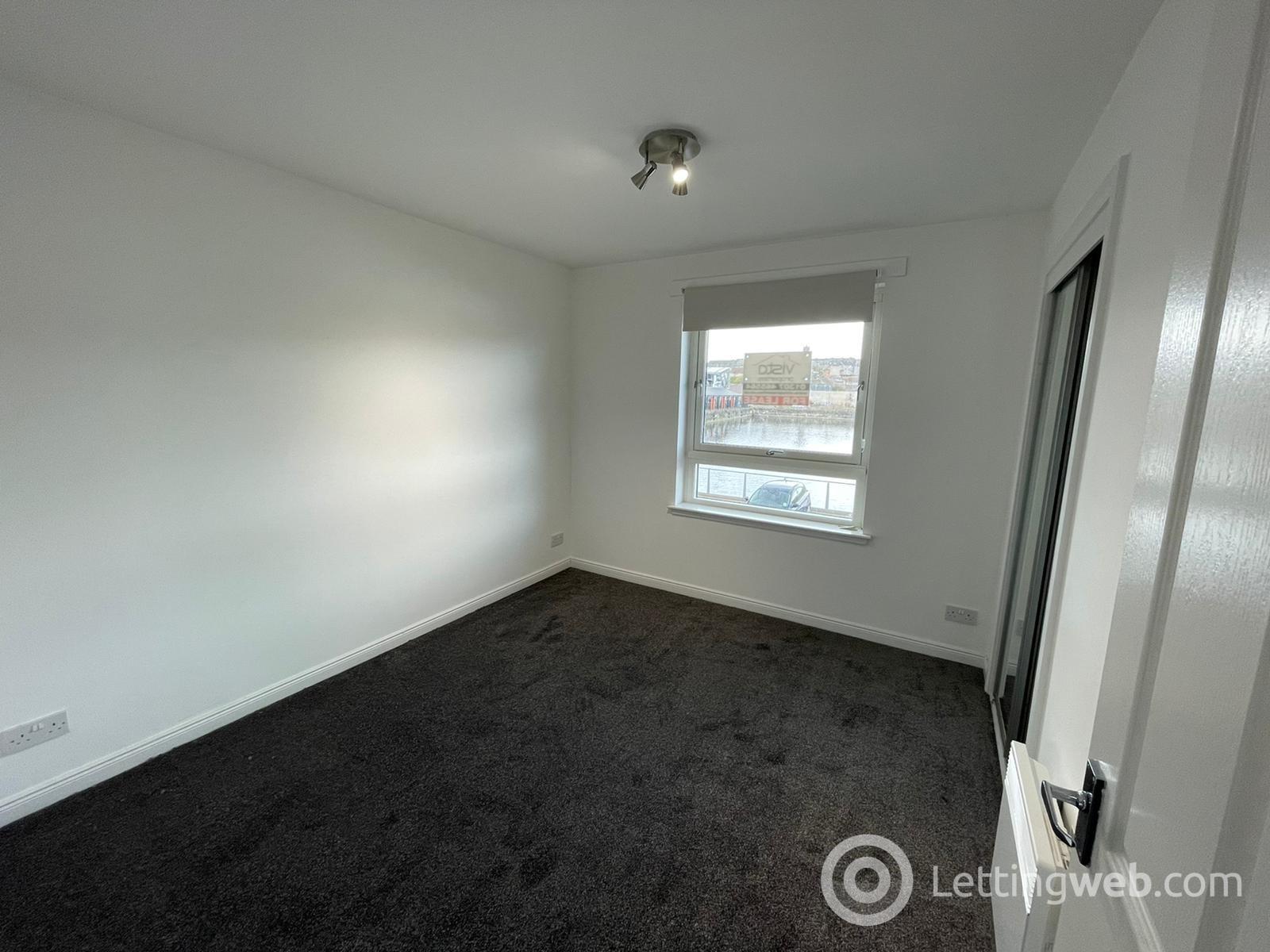 Property to rent in 168 South Victoria Dock Rd, City Quay, Dundee
