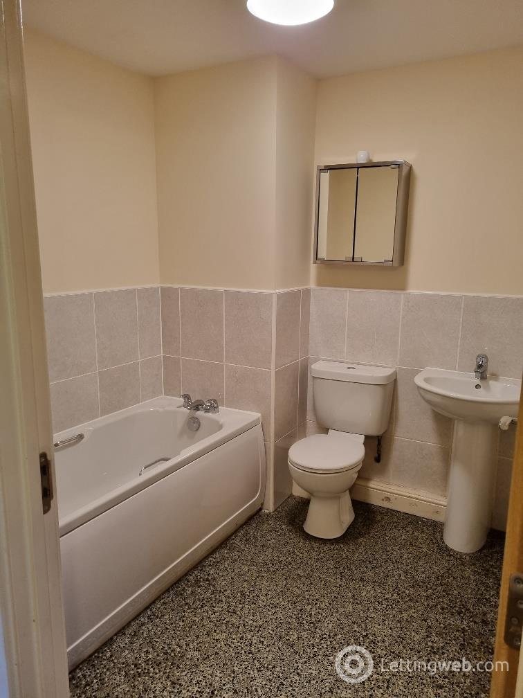 Property to rent in McDonald Crescent