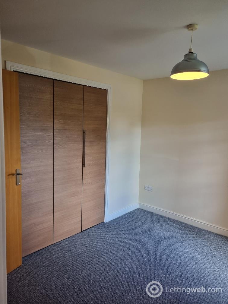 Property to rent in McDonald Crescent