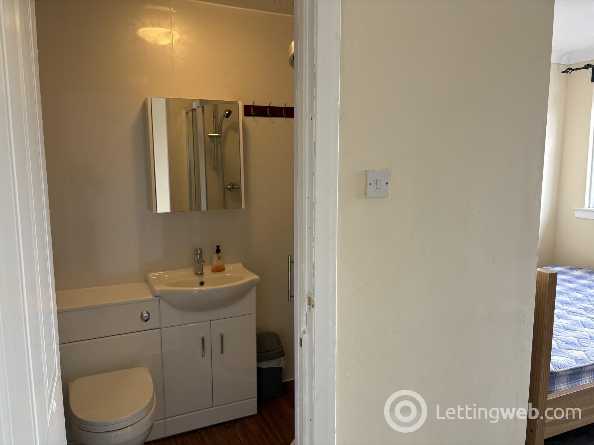 Property to rent in 31 Inglis Green Road