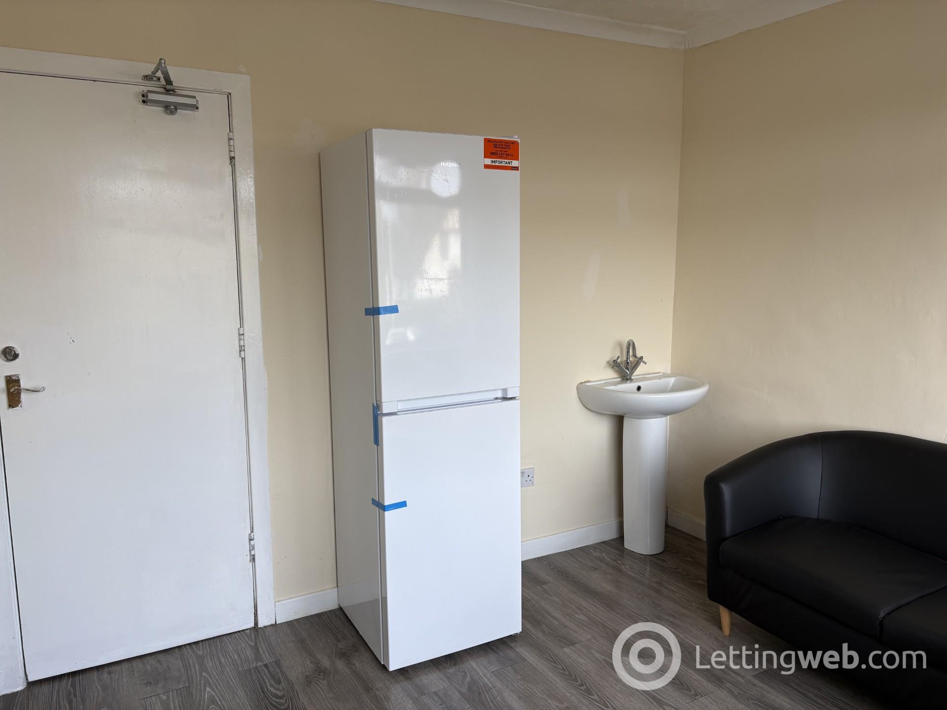 Property to rent in 31 Inglis Green Road