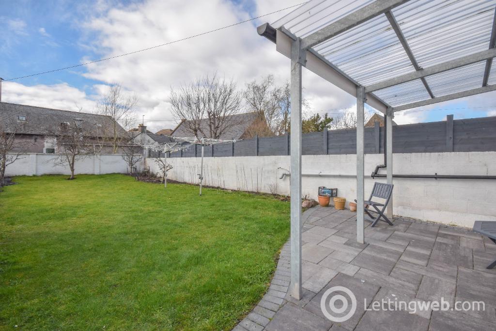 Property to rent in Marketgate, Arbroath, Angus, DD11 1AT