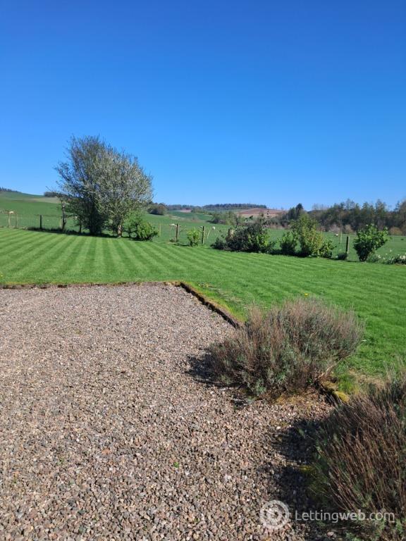 Property to rent in Lintrathen, Kirriemuir, Angus, DD8 5JE
