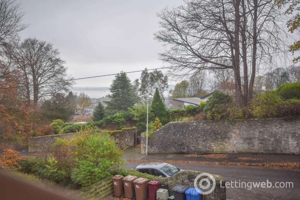 Property to rent in 2 Castleroy Road, Broughty Ferry, Dundee, DD5 2LQ