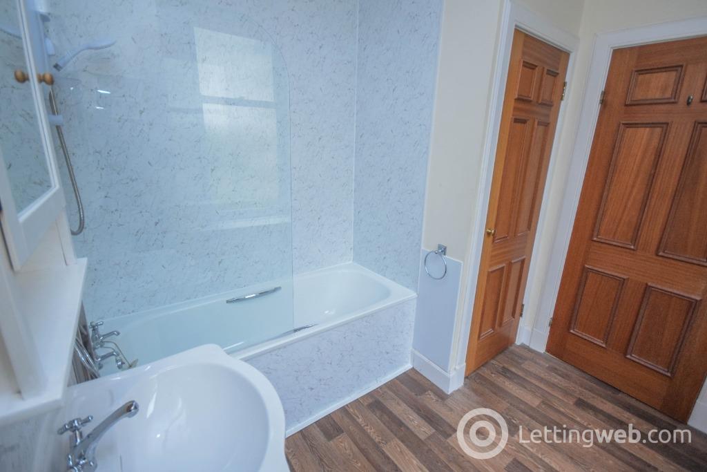 Property to rent in 2 Castleroy Road, Broughty Ferry, Dundee, DD5 2LQ