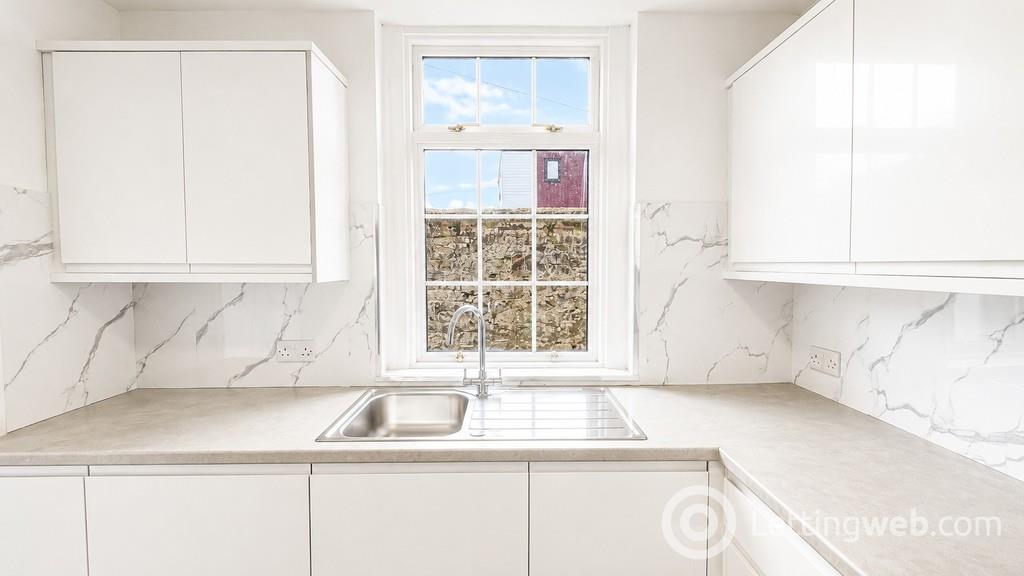 Property to rent in Manse Road , Whitburn