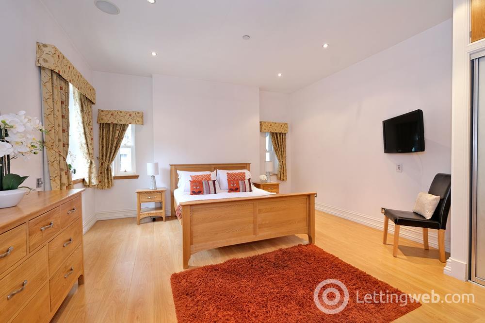 Property to rent in 3a Golden Square, Aberdeen, AB10 1RD