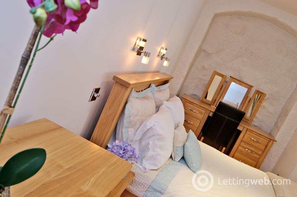 Property to rent in 3a Golden Square, Aberdeen, AB10 1RD