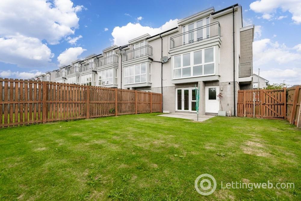 Property to rent in 1 Woodlands Walk, Cults, AB15 9DW