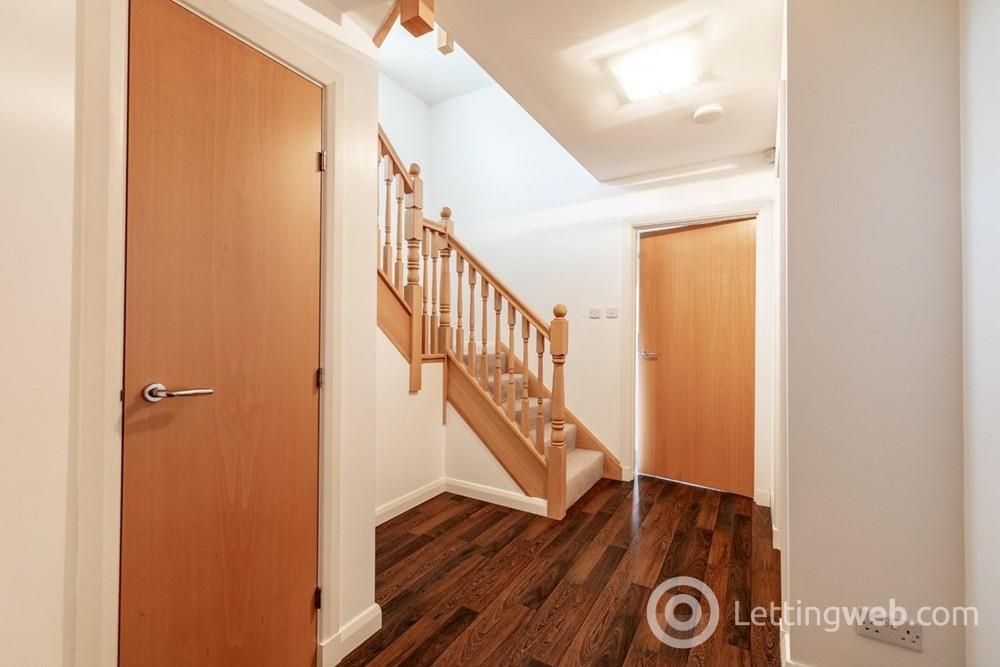 Property to rent in 1 Woodlands Walk, Cults, AB15 9DW