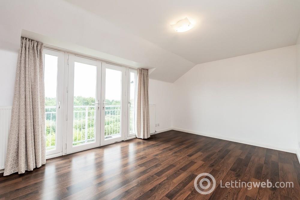 Property to rent in 1 Woodlands Walk, Cults, AB15 9DW