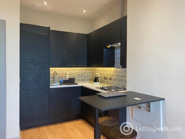 Property to rent in Bellevue Road, Bellevue, Edinburgh, EH7 4DG