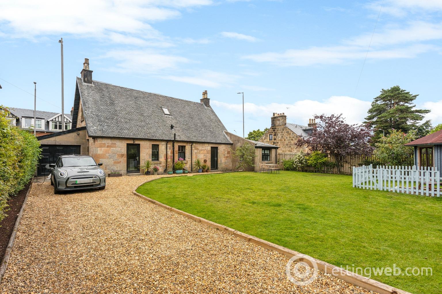 Property to rent in 209 Ayr Road, Newton Mearns, G77 6AH