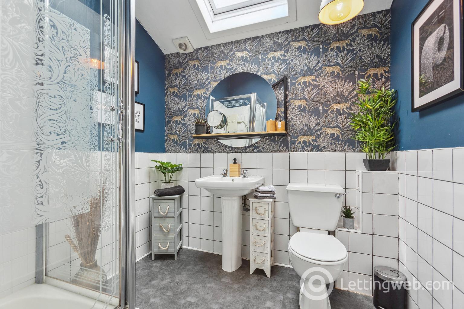 Property to rent in 209 Ayr Road, Newton Mearns, G77 6AH