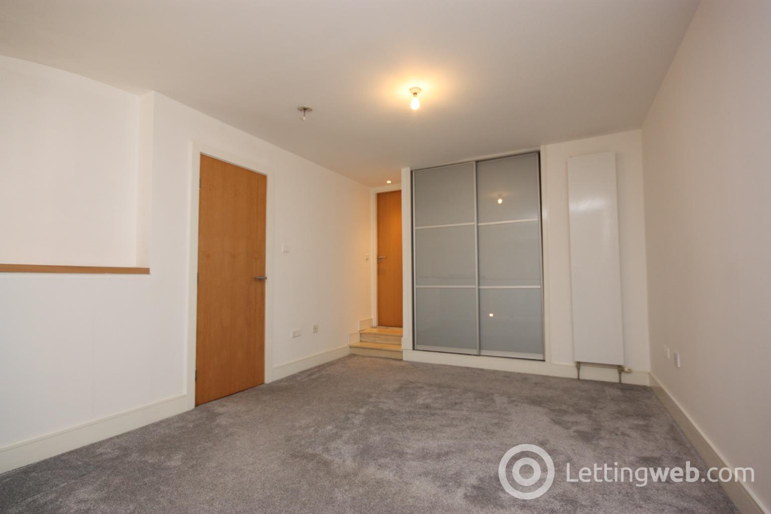 Property to rent in Flat 1/8 Sheriff Court 149 Ingram Street Glasgow G1 1DW