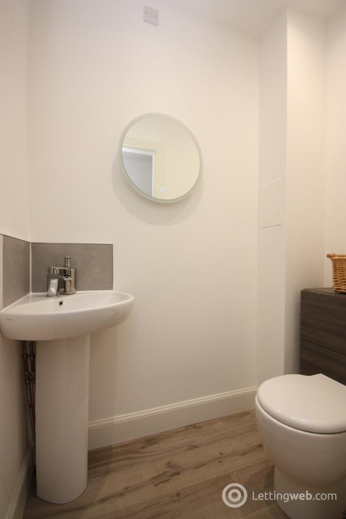 Property to rent in Flat 1/8 Sheriff Court 149 Ingram Street Glasgow G1 1DW