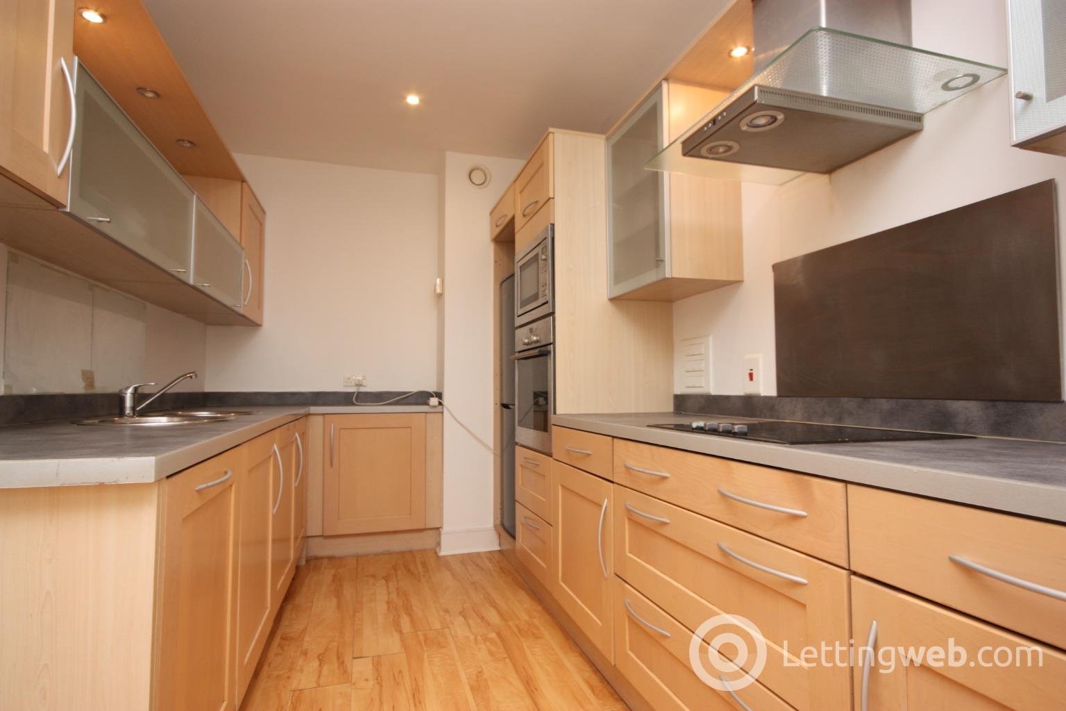 Property to rent in Flat 1/8 Sheriff Court 149 Ingram Street Glasgow G1 1DW