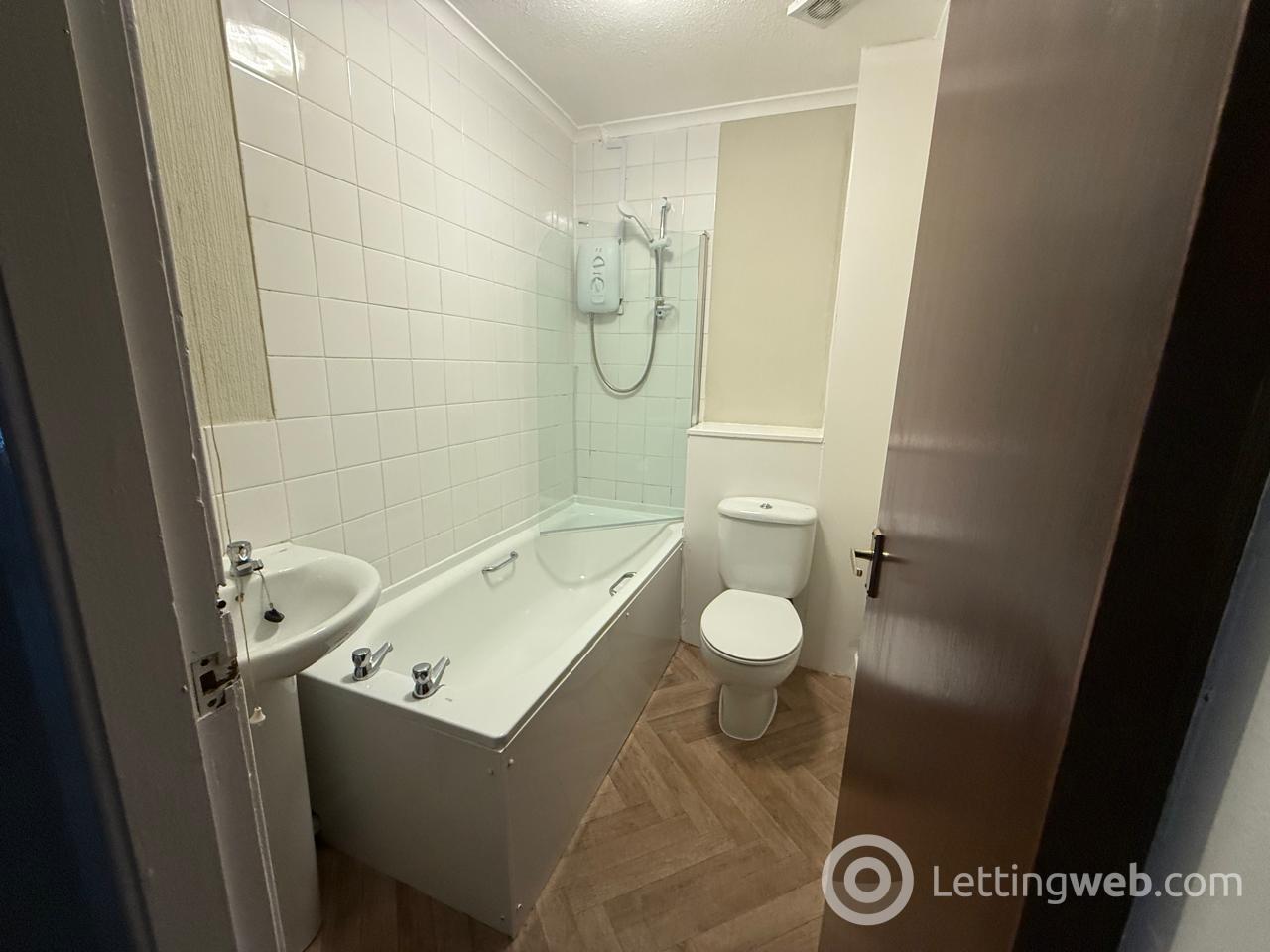 Property to rent in 14 Park Avenue, DD4