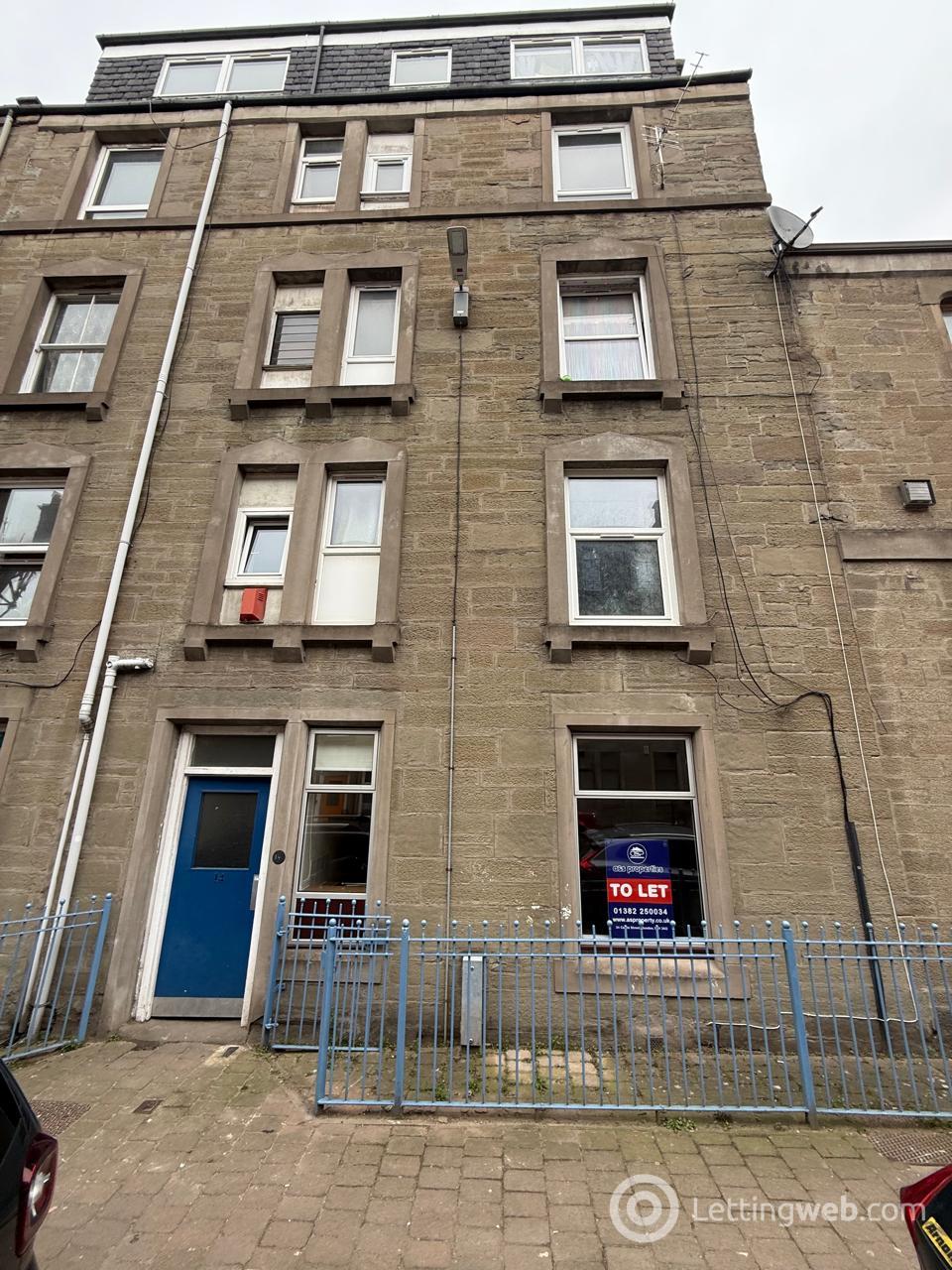 Property to rent in 14 Park Avenue, DD4