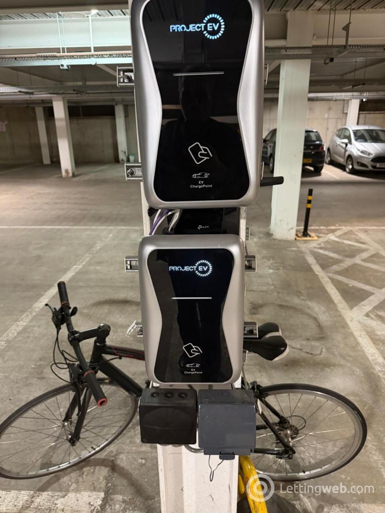 Property to rent in Dunlop Street, City Centre