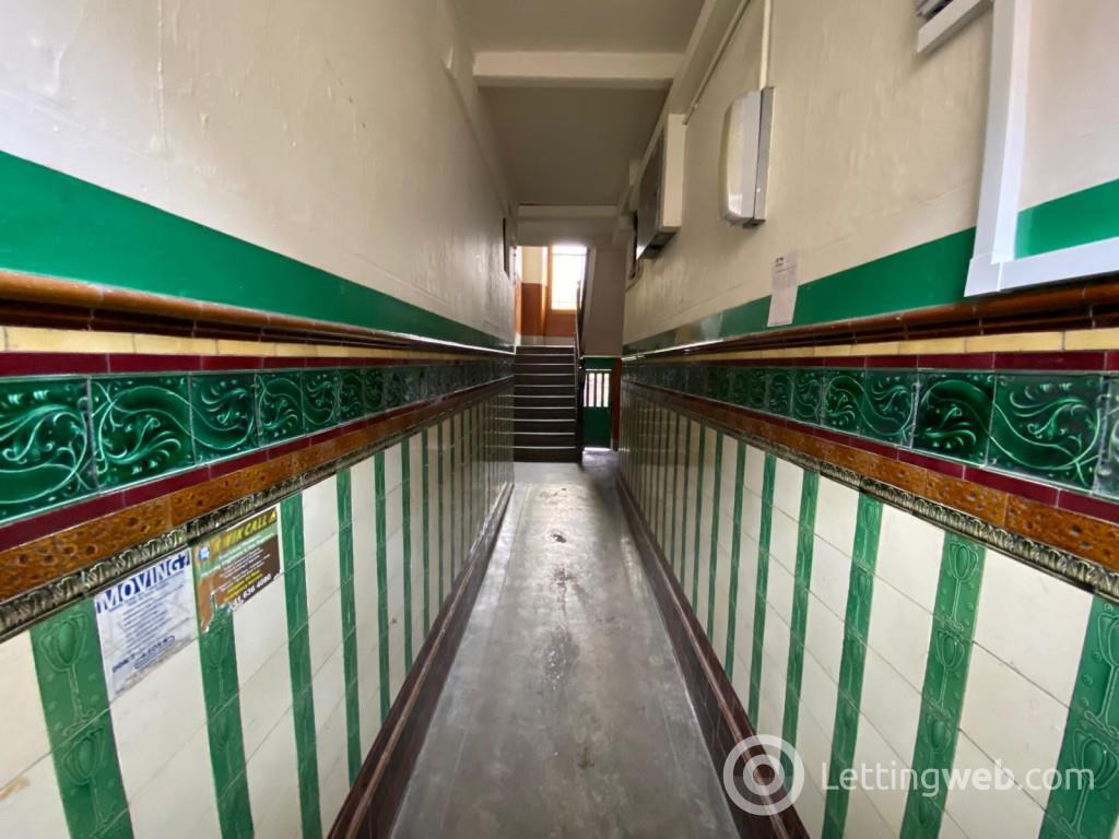 Property to rent in Deanston Drive, Shawlands