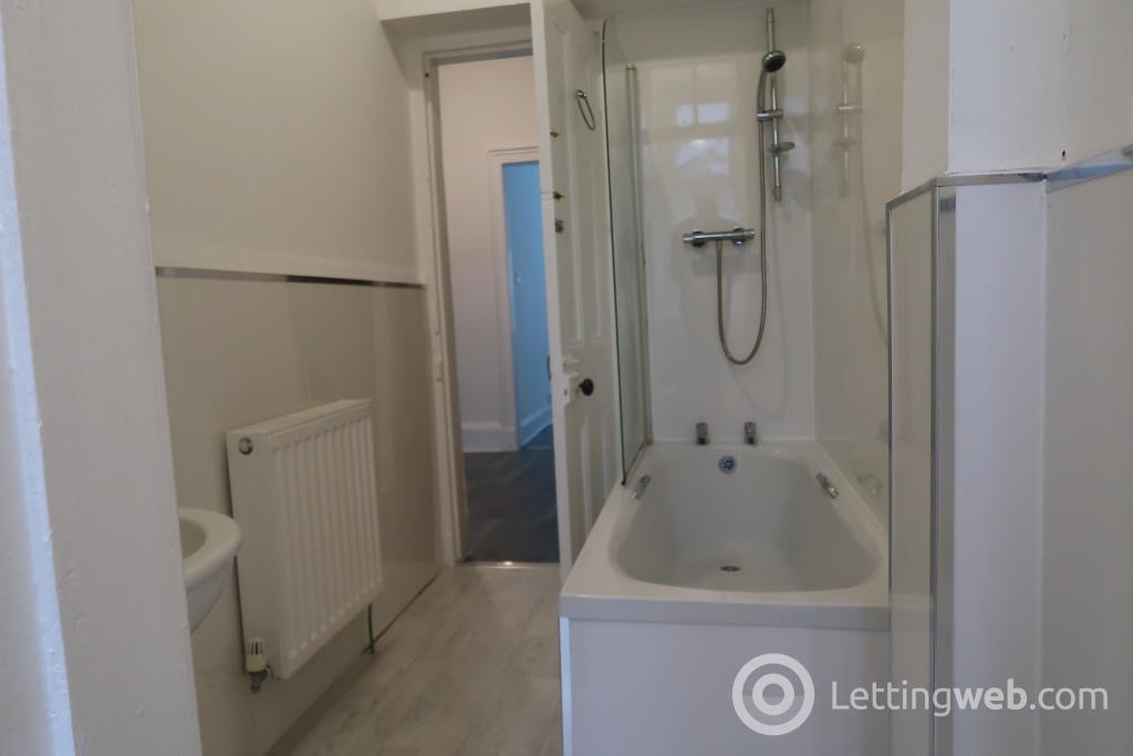 Property to rent in Deanston Drive, Shawlands