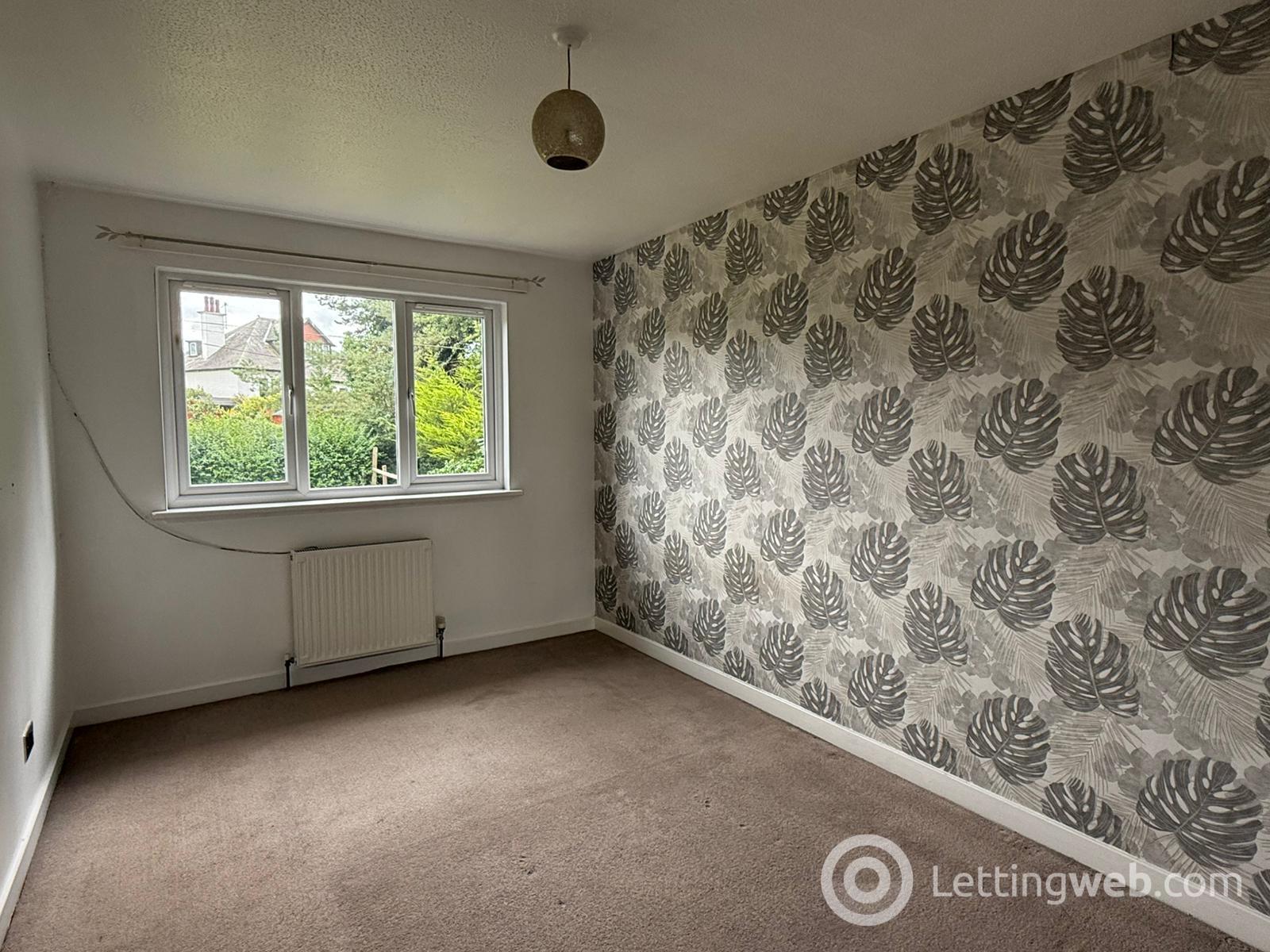 Property to rent in 17 Phoenix Place, Elderslie, Johnstone, PA5 9AR