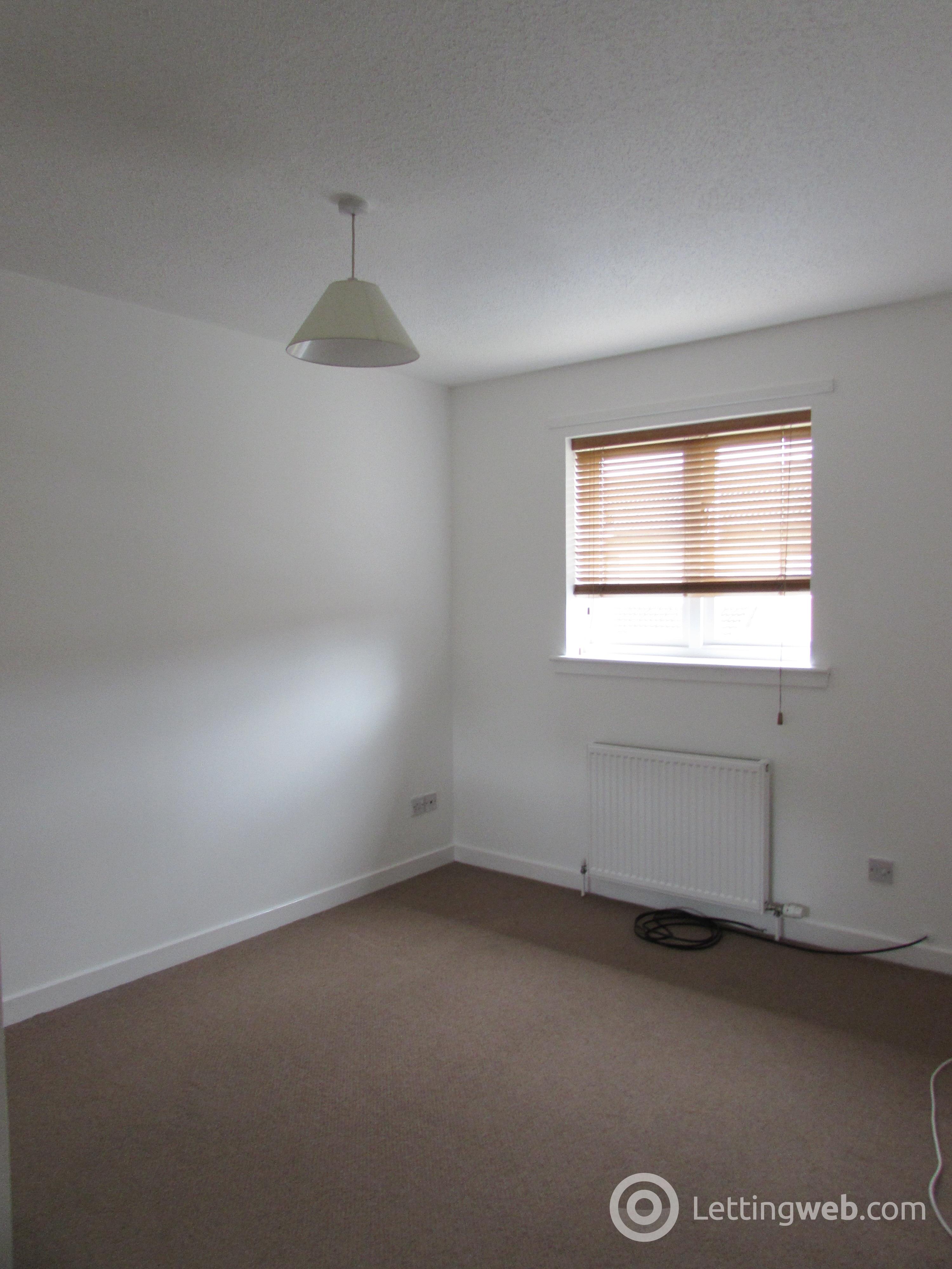 Property to rent in Greenlaw Crescent Paisley Lettingweb