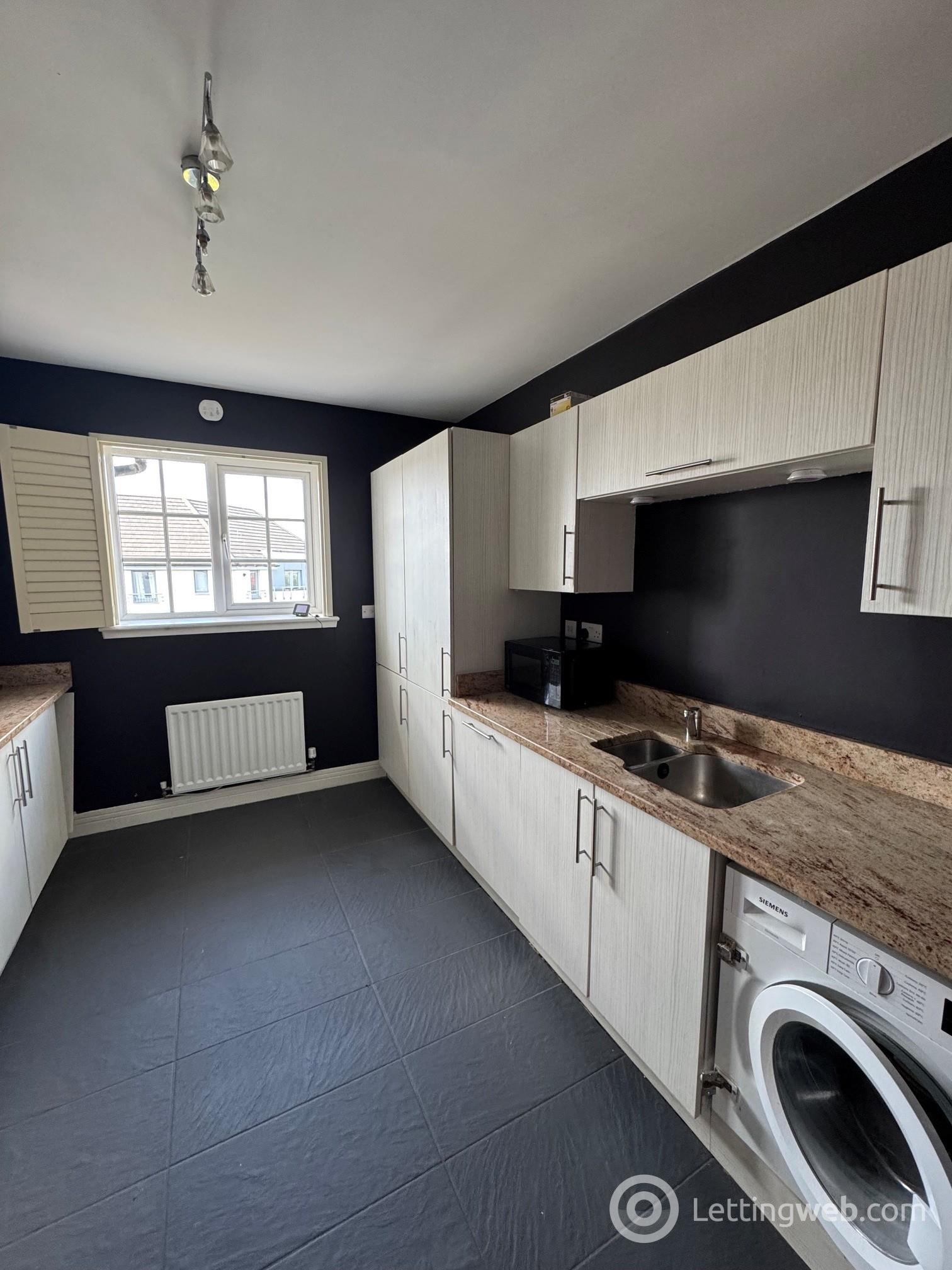 Property to rent in 114 Crown Crescent, Larbert, FK5 4XQ