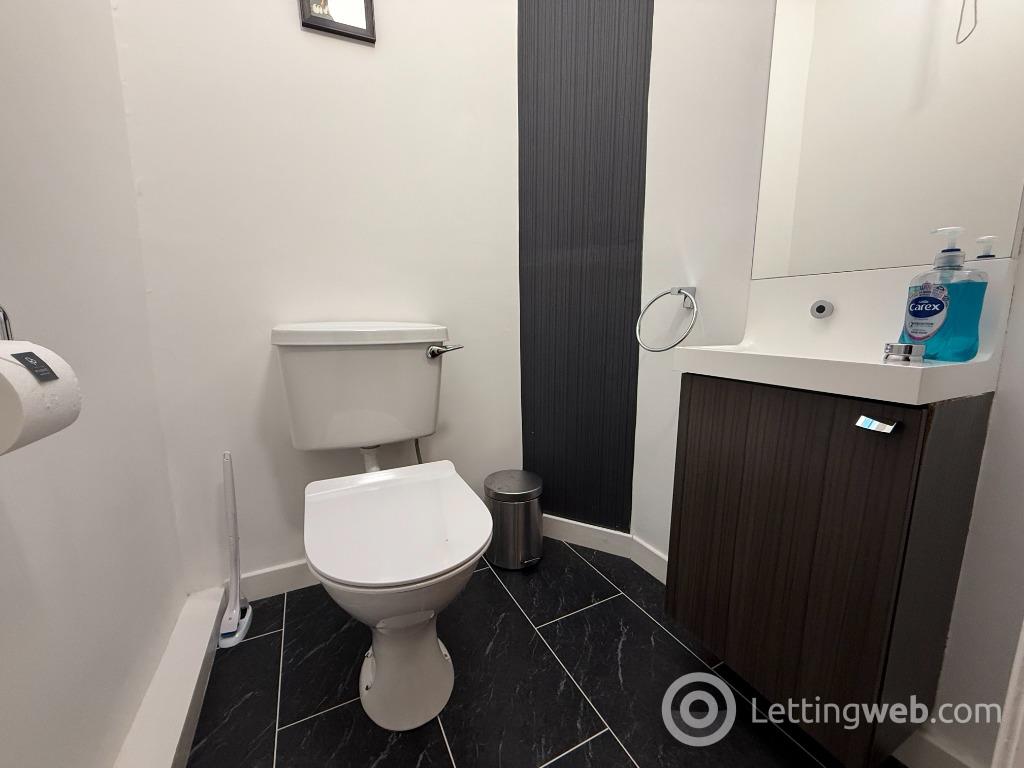 Property to rent in Manor Place, West End, Edinburgh, EH3 7EG