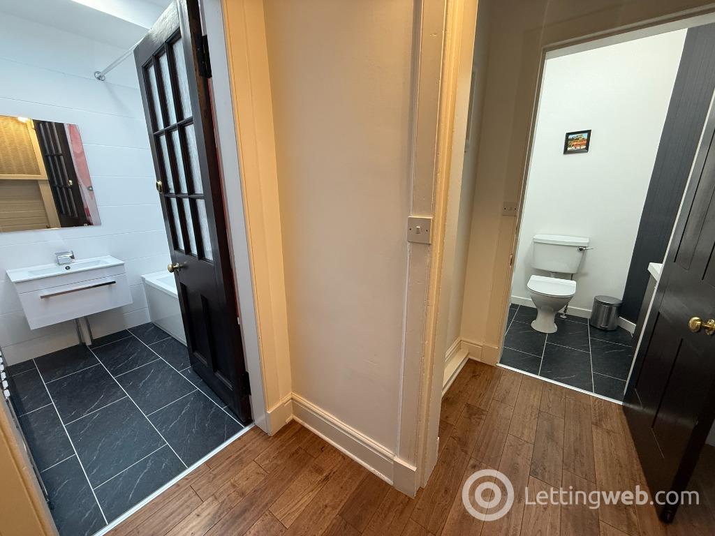 Property to rent in Manor Place, West End, Edinburgh, EH3 7EG