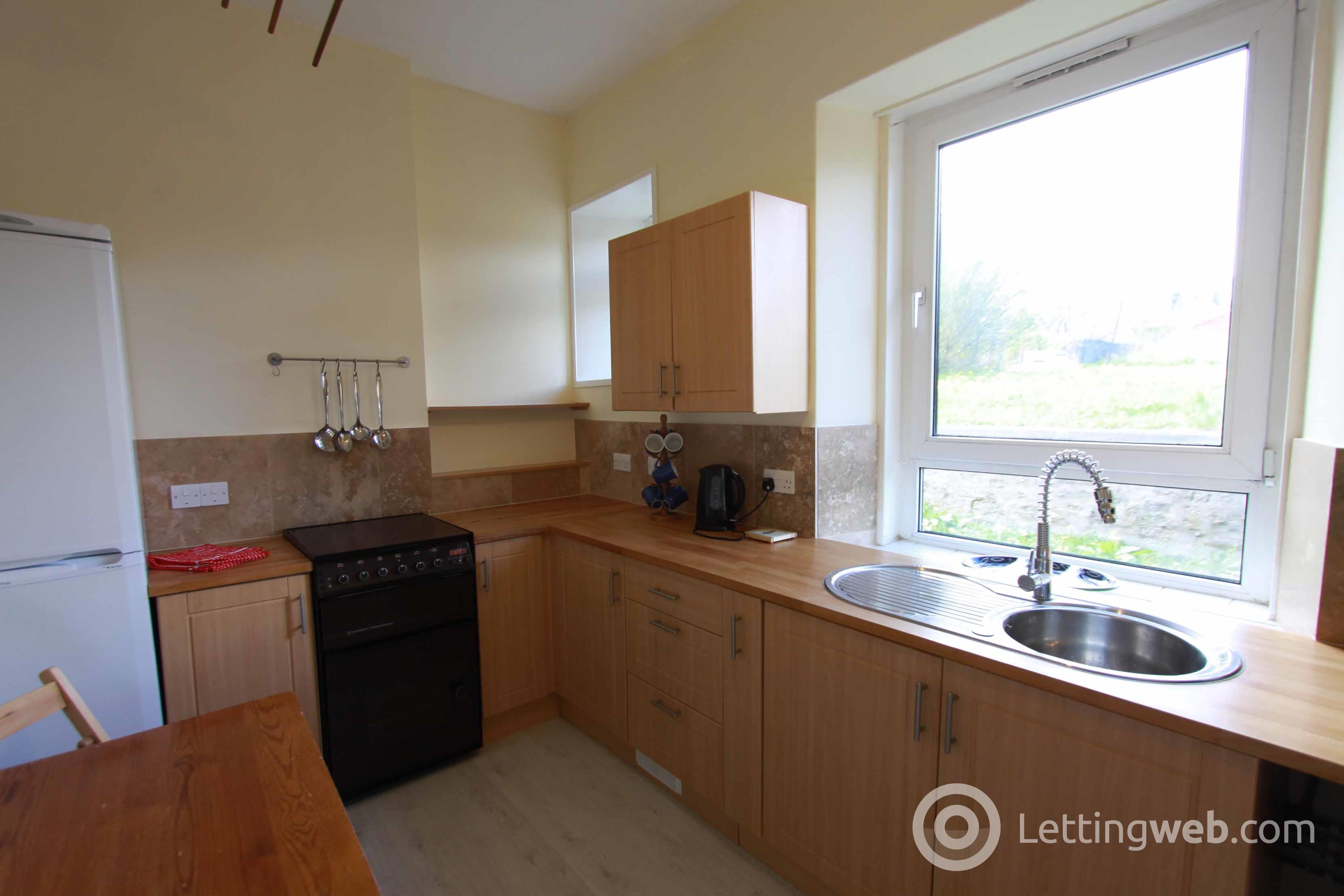 Property to rent in 34 Cattofield Place, Aberdeen