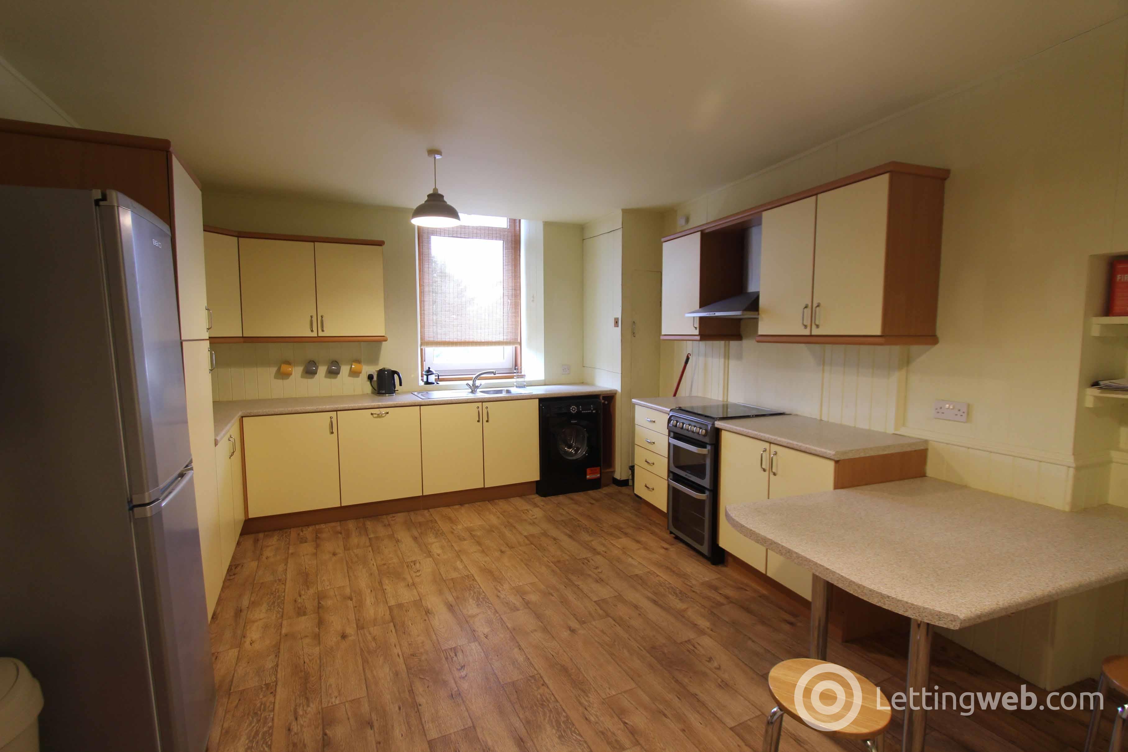 Property to rent in 1st Floor flat, 65 ELMFIELD AVENUE, Aberdeen AB24 3NU