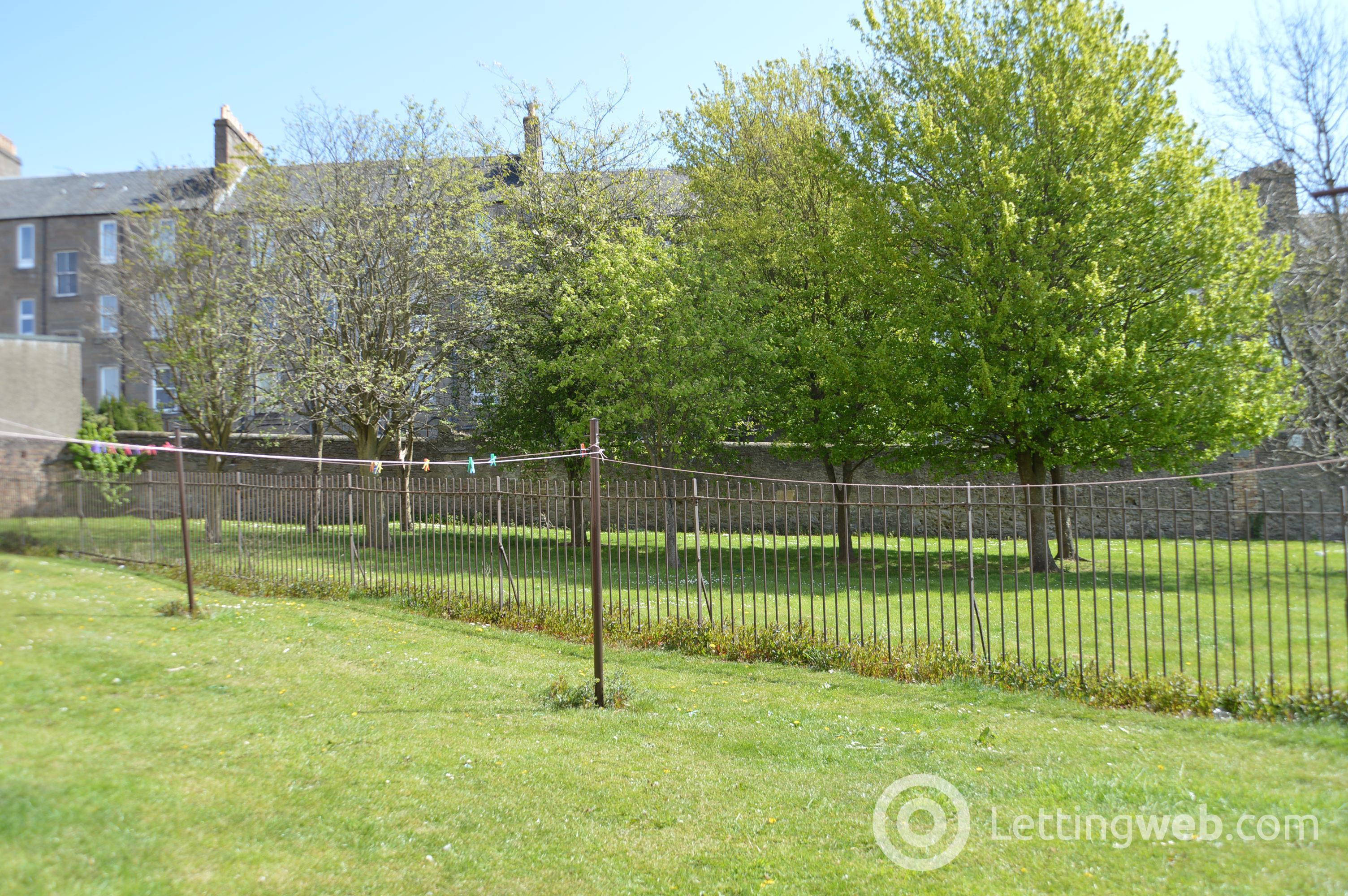 Property to rent in Caird Avenue, Dundee