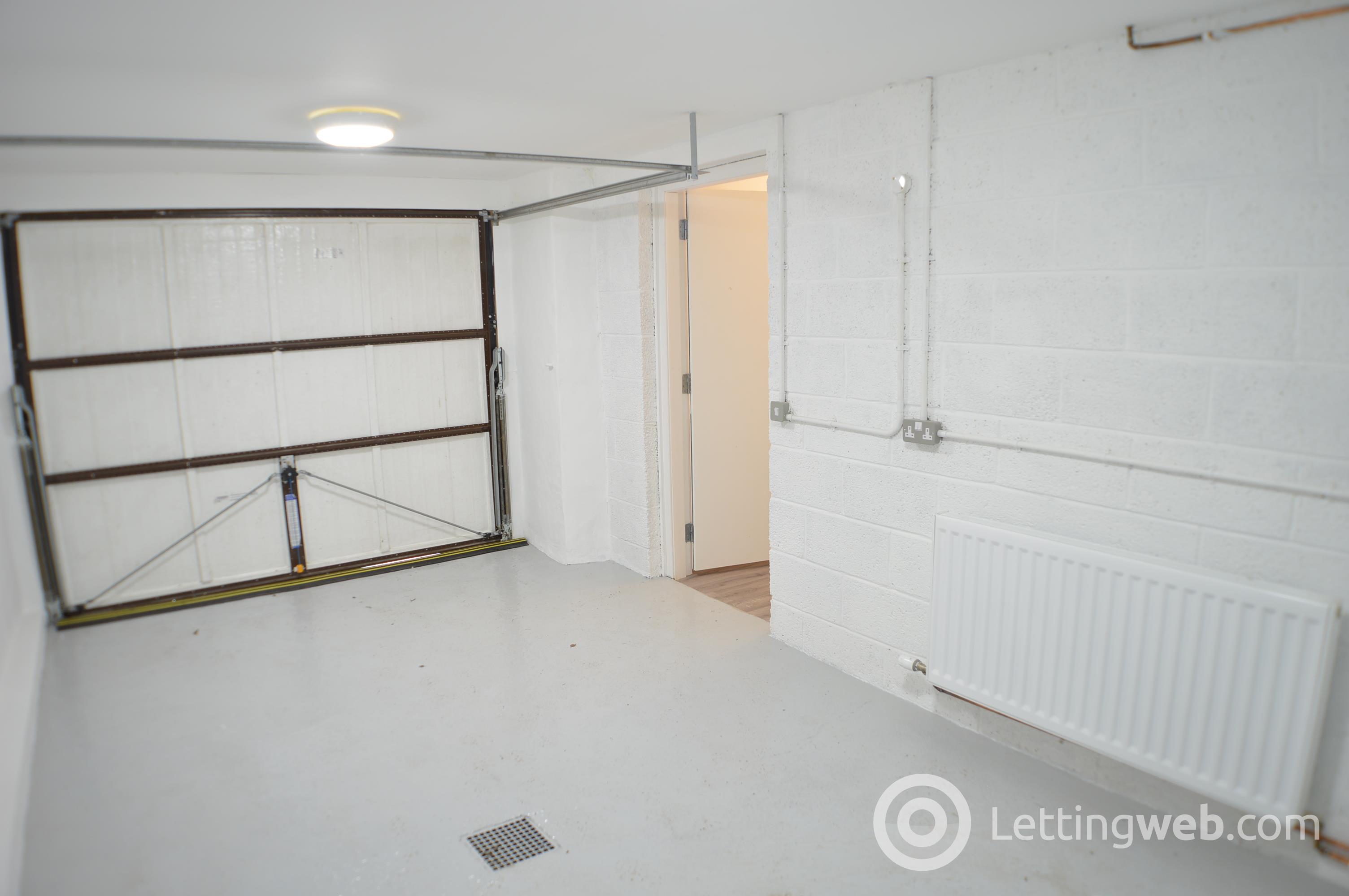 Property to rent in Losset Road, Alyth