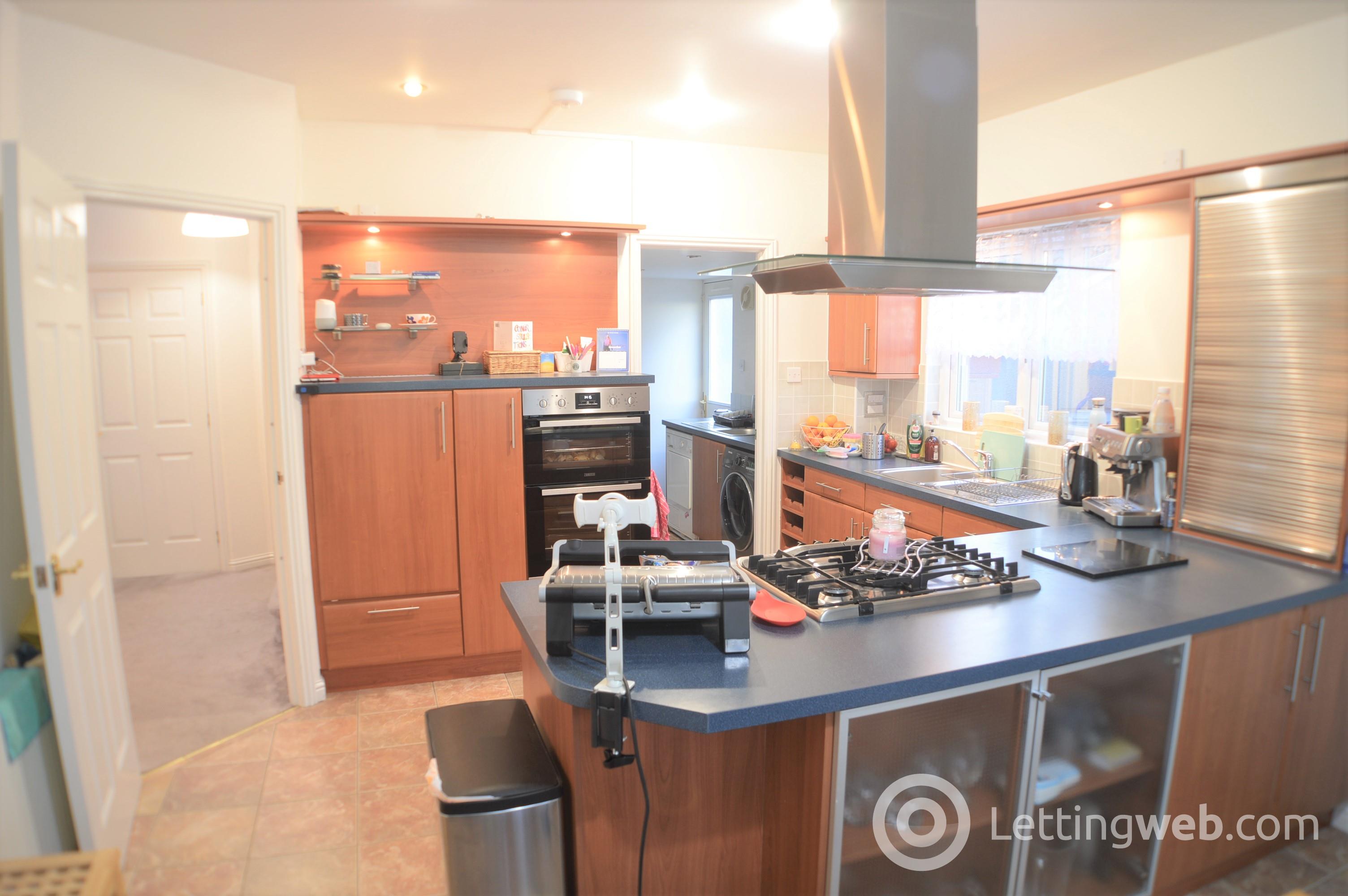 Property to rent in Oak Loan, Baldovie, Broughty Ferry, Dundee