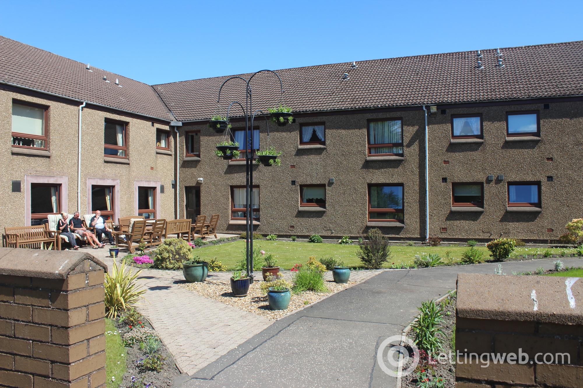 Property to rent in Devlin Court, Stirling
