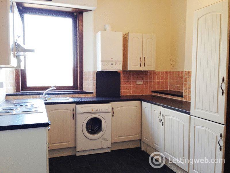 Property to rent in High Street, Kirkcaldy