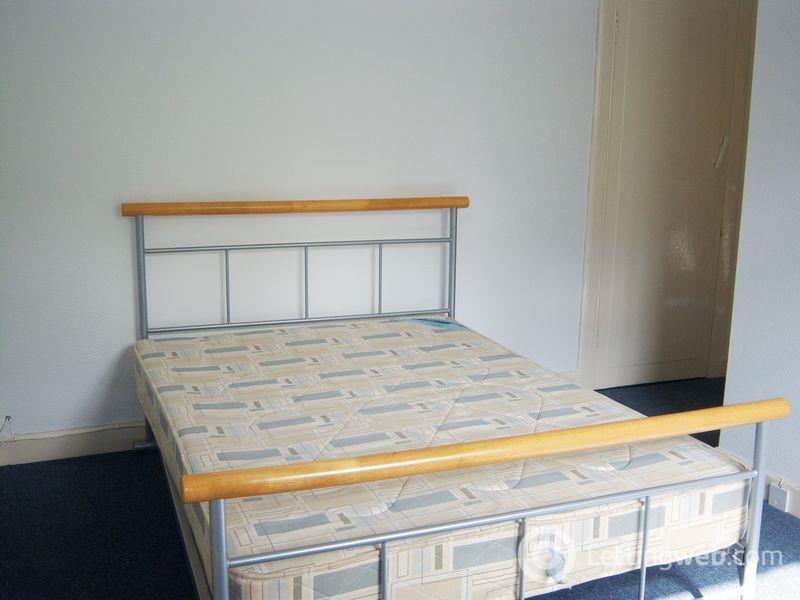 Property to rent in Balfour Street, Kirkcaldy