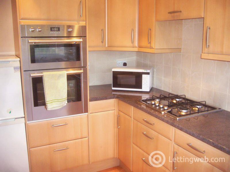 Property to rent in Dunbar Place, Kirkcaldy Lettingweb