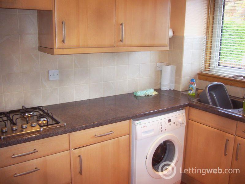 Property to rent in Dunbar Place, Kirkcaldy Lettingweb