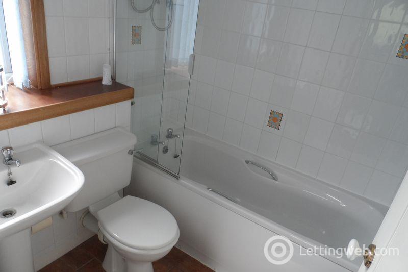 Property to rent in Balmoral Drive, Kirkcaldy