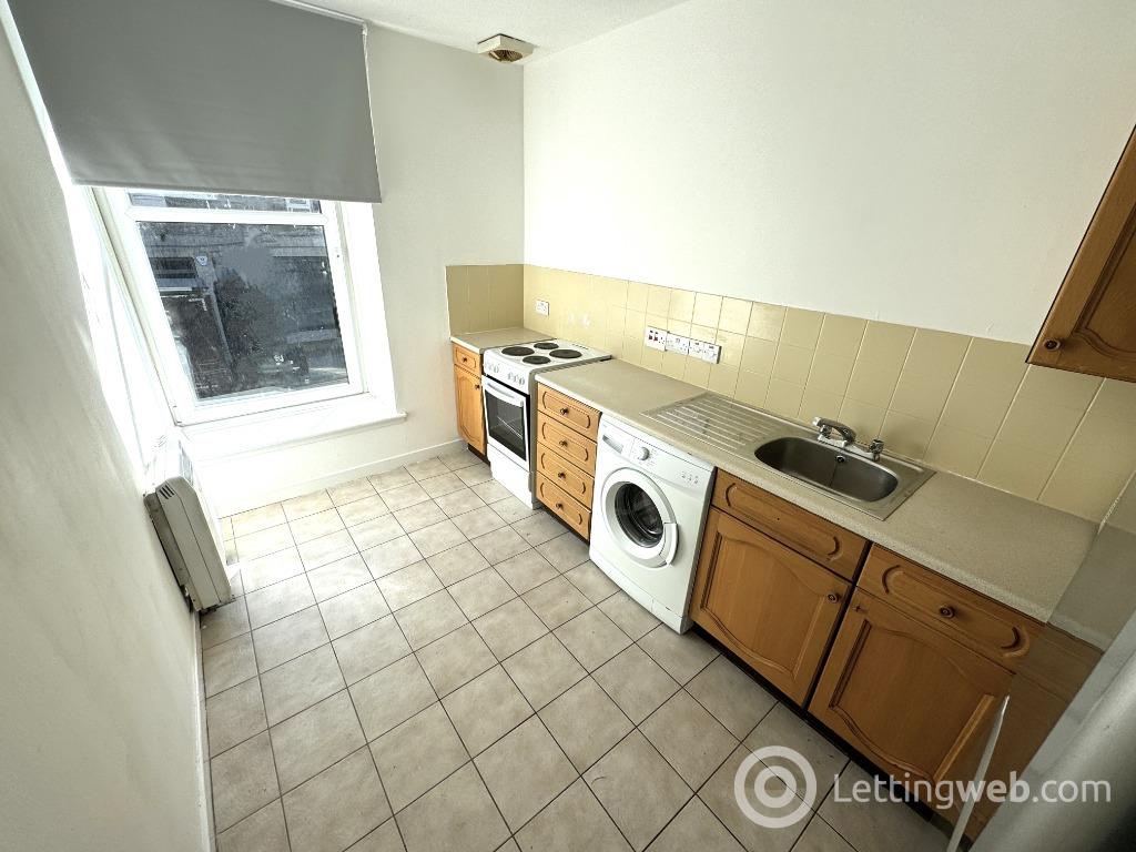 Property to rent in Menzies Road, Torry, Aberdeen, AB11 9BA