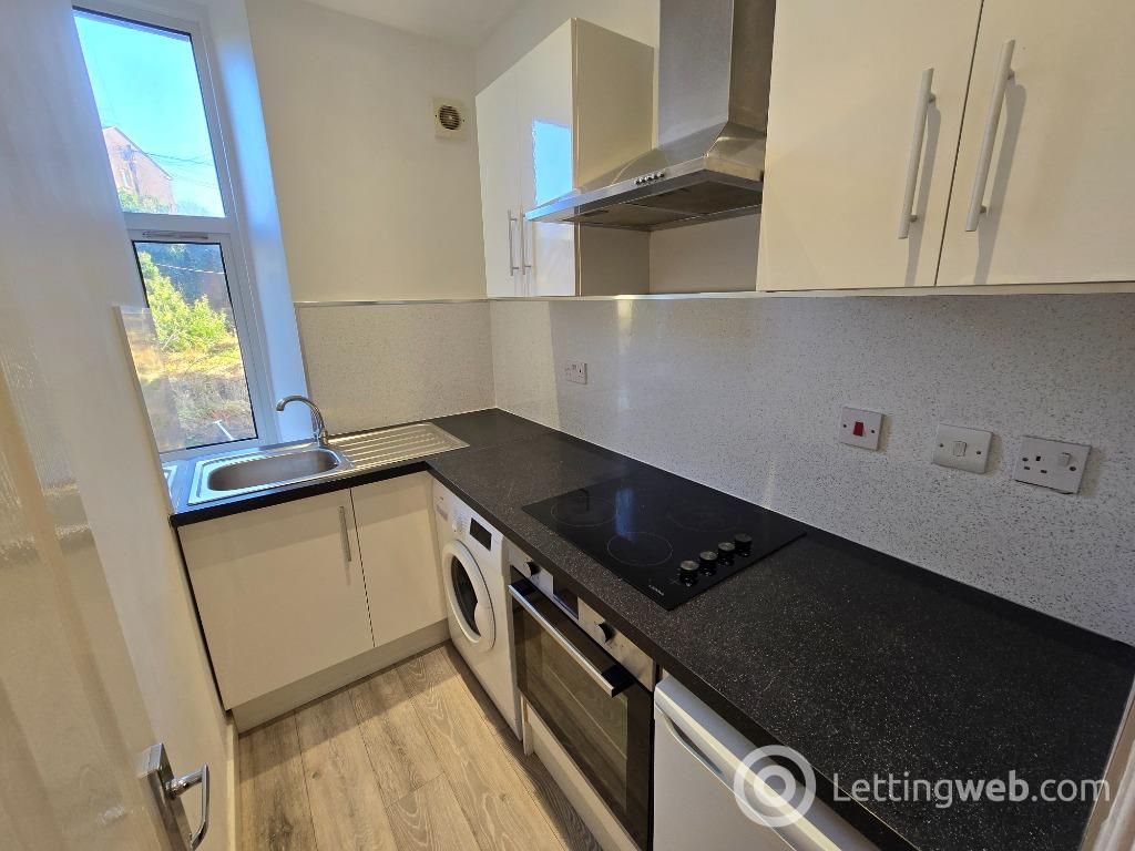 Property to rent in Walker Road, Torry, Aberdeen, AB11 8DJ