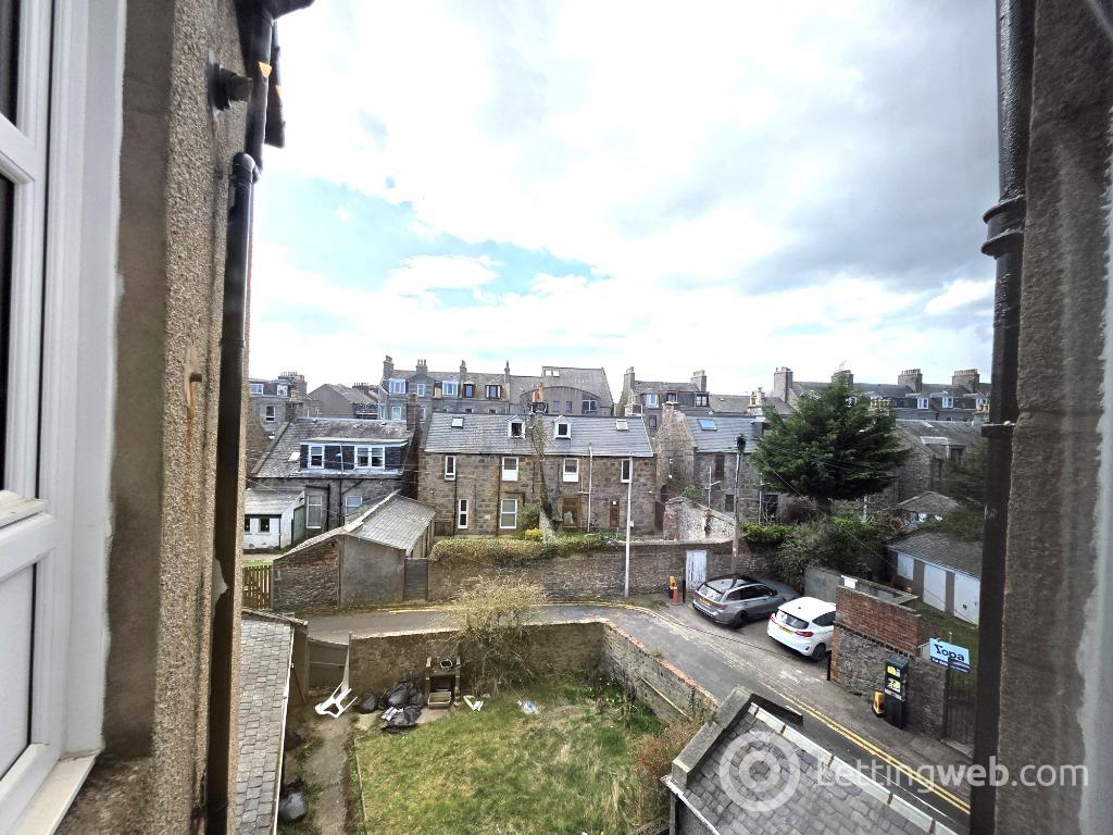 Property to rent in Powis Place, City Centre, Aberdeen, AB25 3TS