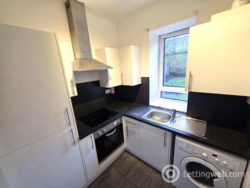 Property to rent in Urquhart Road, City Centre, Aberdeen, AB24 5LN