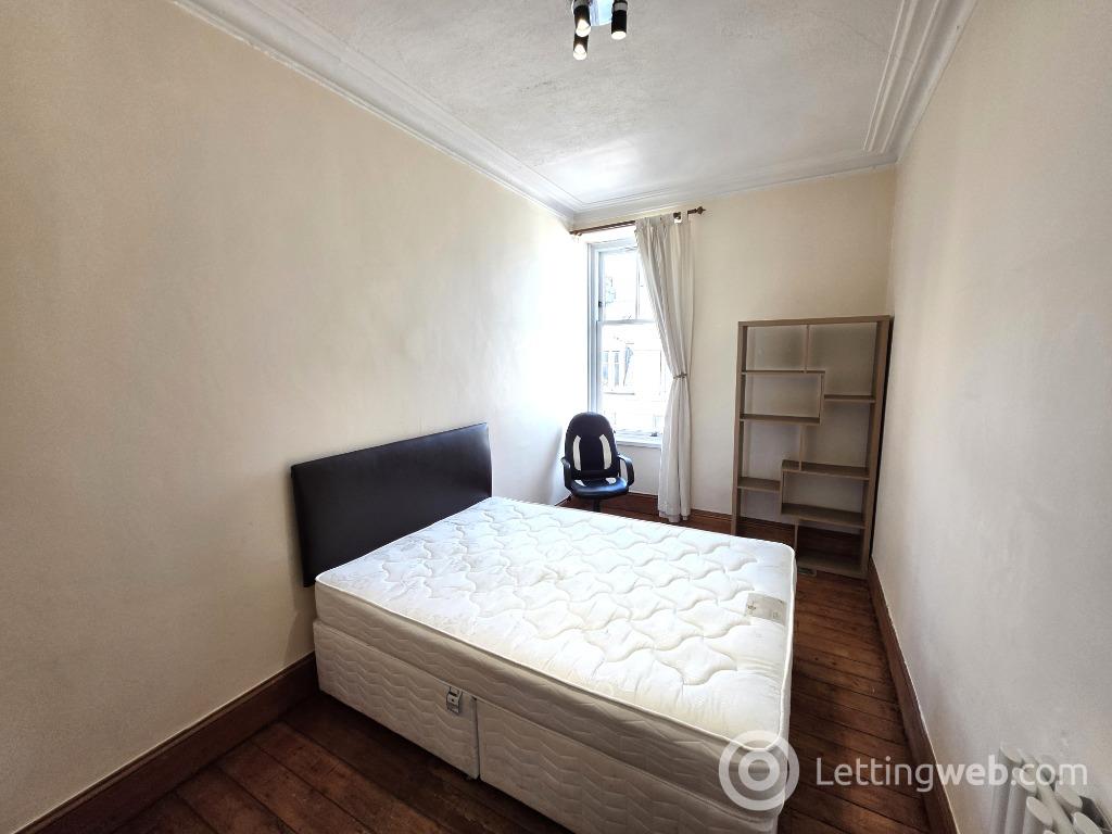 Property to rent in Holburn Street, City Centre, Aberdeen, AB10 6BS