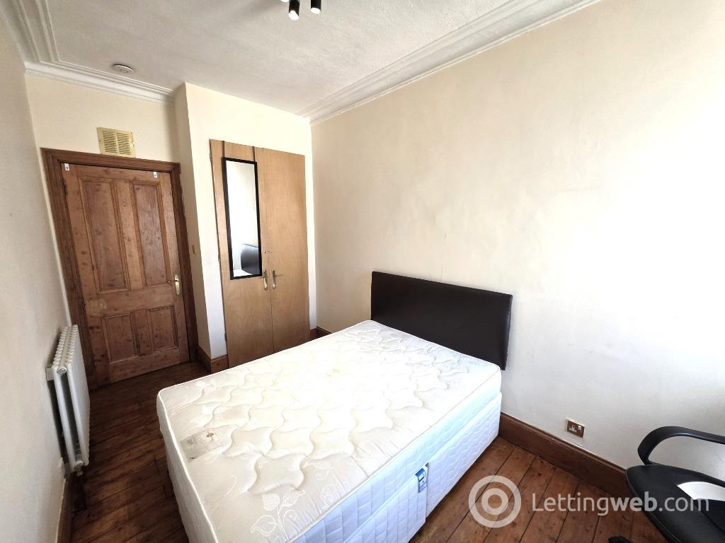 Property to rent in Holburn Street, City Centre, Aberdeen, AB10 6BS