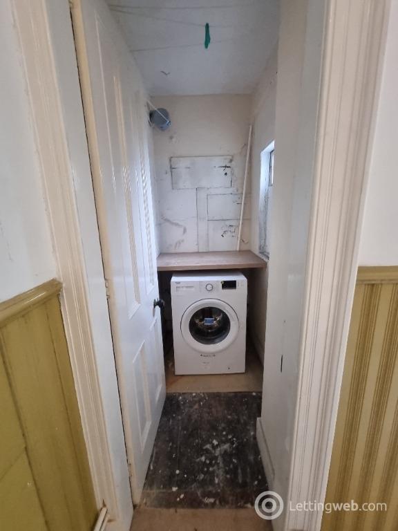 Property to rent in Wallfield Crescent, Rosemount, Aberdeen, AB25 2LB